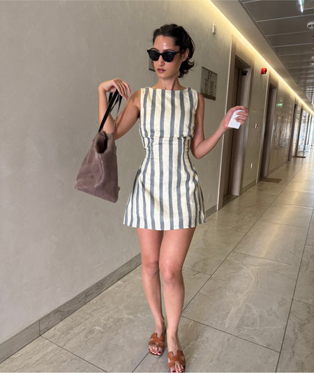 Audrina A kesim elbise kalıbıyla dikilmiş çizgili mini elbise